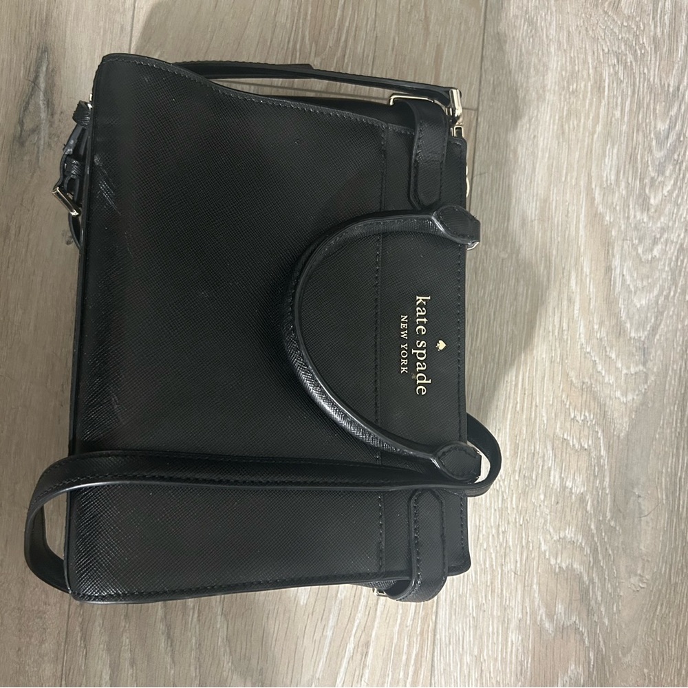 Kate Spade Black Crossbody Bag with Sleek Design